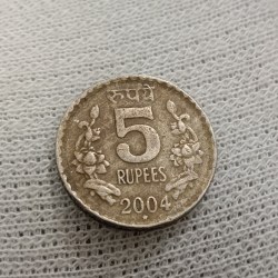 Five Rs Rare Copper Nickel Coin 2004 Year Hyderabad Mint Top Condition Sku 01