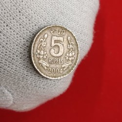 Alternative view of Five Rs Rare Copper Nickel Coin 2004 Year Hyderabad Mint Top Condition Sku 03