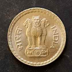 Alternative view of Republic India Denominaton 1₹ Metal copper nickel Year 1982 Same and similar piece available