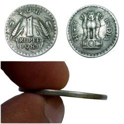 One Rupee Big DABBU Issue Year 1981 Calcutta Mint with COMPLETE MILLED or REEDED EDGE Variety **RARE** Collectable Grade.