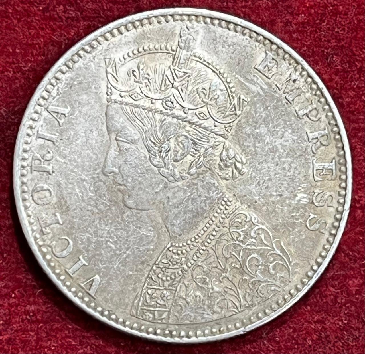 BRITISH INDIA VICTORIA ONE RUPEES 1890 RARE SILVER COIN #V-335