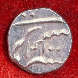 Alternative view of India, French › Mahé 1 Fanon - Louis XV Pondicherry mint 1738-1792 silver coin With Letter P #V-401