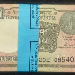 2017 ONE RUPEES GOVERNOR SHAKTIKANT DAS RARE UNC SERIAL PACKET