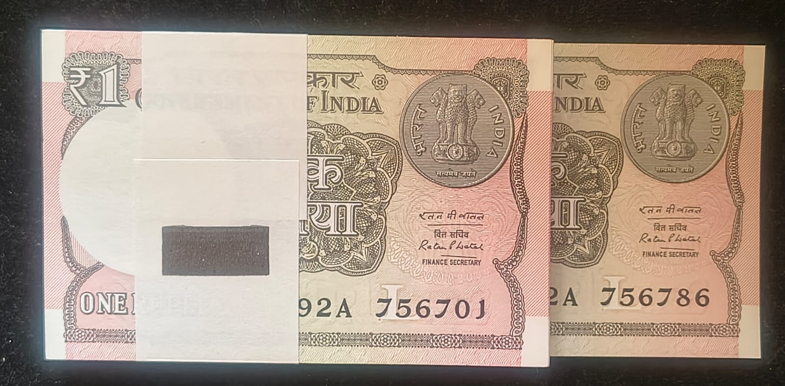 1 RUPEES 2016 GOVERNOR RATAN P. WATEL RARE GEM UNC SERIAL PACKET WITH FANCY NUMBER ENDING 786