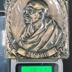 Alternative view of Portugal Medal - Gandhi (1968 ) RARE BEAUTIFUL BIG SIZE MEDELLION # D-189