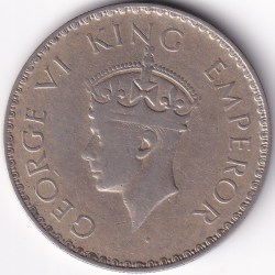 Alternative view of 1941 One rupee King George VI Silver 50% Rare Coin