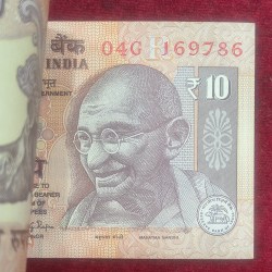 Alternative view of 10 RUPEES 2013 GOVERNOR RAGHU RAM RAJAN RARE SERIAL PACKET WITH FANCY NUMBER ENDING 786