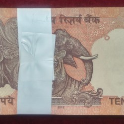 Alternative view of 10 RUPEES 2015 RARE GOVERNOR RAGHU RAM RAJAN SERIAL PACKET UNC