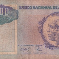 Angola 500 Kwanzas (1st reverse design) Rare Bank Note