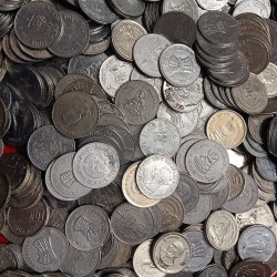 Alternative view of 1 Rs 2 Rs 5 Rs Scare Republic Coins Loot 100 Pcs Given Republic of India
