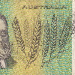 Alternative view of Australia 2 Dollars Australia Rare World Note #B2