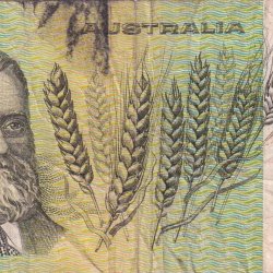 Alternative view of Australia 2 Dollars Rare World Note