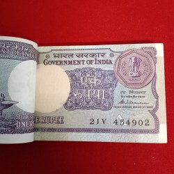 Alternative view of One Rs Old Rare Full Bundle Finance Minister S.venketraman Unc Condition 1989 Year 454901