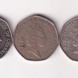 Alternative view of United Kingdom › Guernsey 20 Pence - Elizabeth II Rare Coin Buyer will receive random 1 coin as per image #Z-162