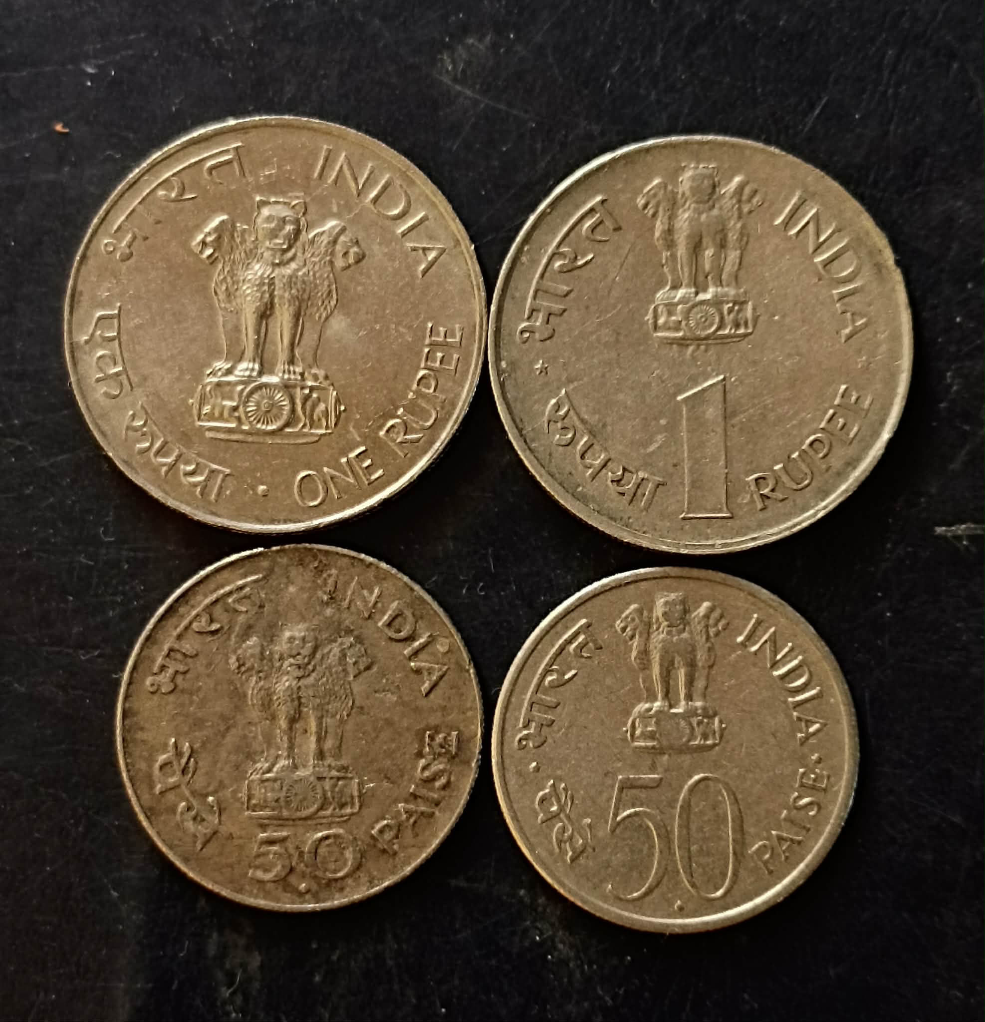 Republic India 2 different variety Back side of Mahatma Gandhi Back side of Jawaharlal Nehru Denominaton 1₹ 1/2₹ Same and similar set are available - Image 2