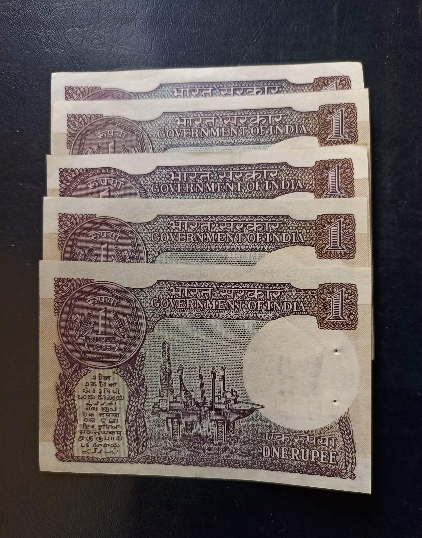 Reserve Bank of India Denominaton 1₹ Condition unc Governor S Venkatraman Same and similar set are available - Image 2