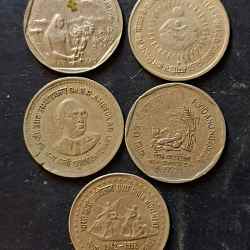 Alternative view of Republic India Denominaton 1 ₹ Five different variety Same and similar set are available