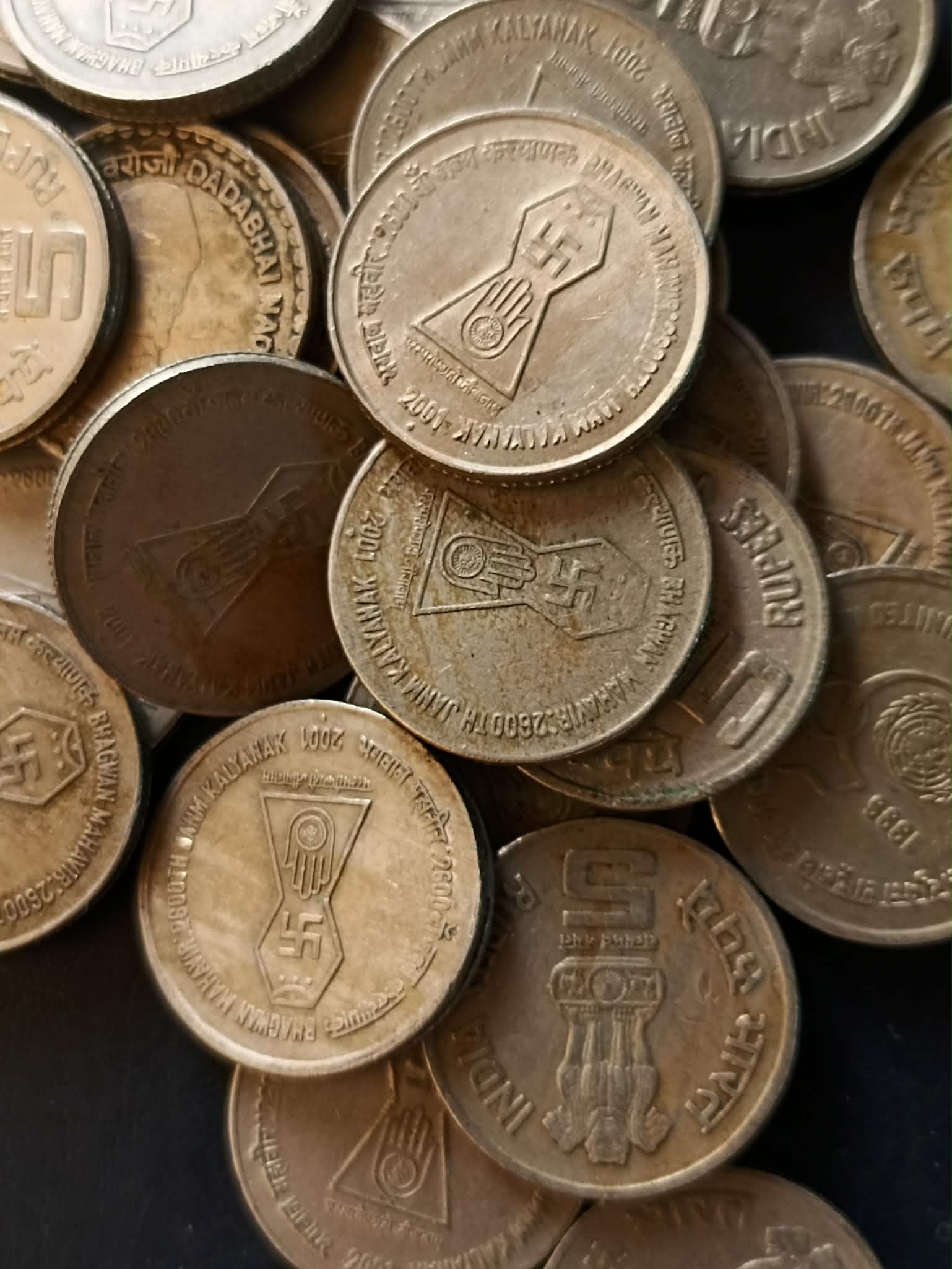 Republic India Denominaton 5 ₹ 25 piece given Metal copper nickel Same and similar piece available