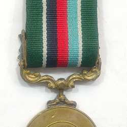 Alternative view of PAKISTAN 'SIACHEN GLACIER' WAR 1984 MEDAL #D-200
