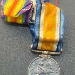 Alternative view of United Kingdom Medaille 1914-1918 British War, Georges V (Minichar Silver Medal)#D-215