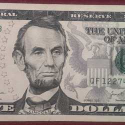 United States 5 Dollars (Federal Reserve) Rare Note #B-2