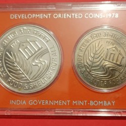 1978 UNC Set of 2 Coins Food & Shelter For All with Certificate and Cover