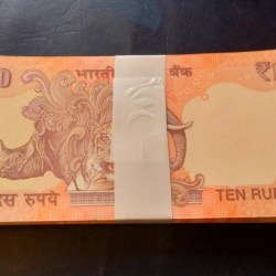 Alternative view of 10 Ruppes Bundle Old Issue Big Size Note Ghandhi Issue
