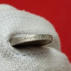 Alternative view of Five Rs Rare Copper Nickel Coin 2004 Year Hyderabad Mint Top Condition 01