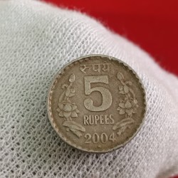 Five Rs Rare Copper Nickel Coin 2004 Year Hyderabad Mint Republic of India 08