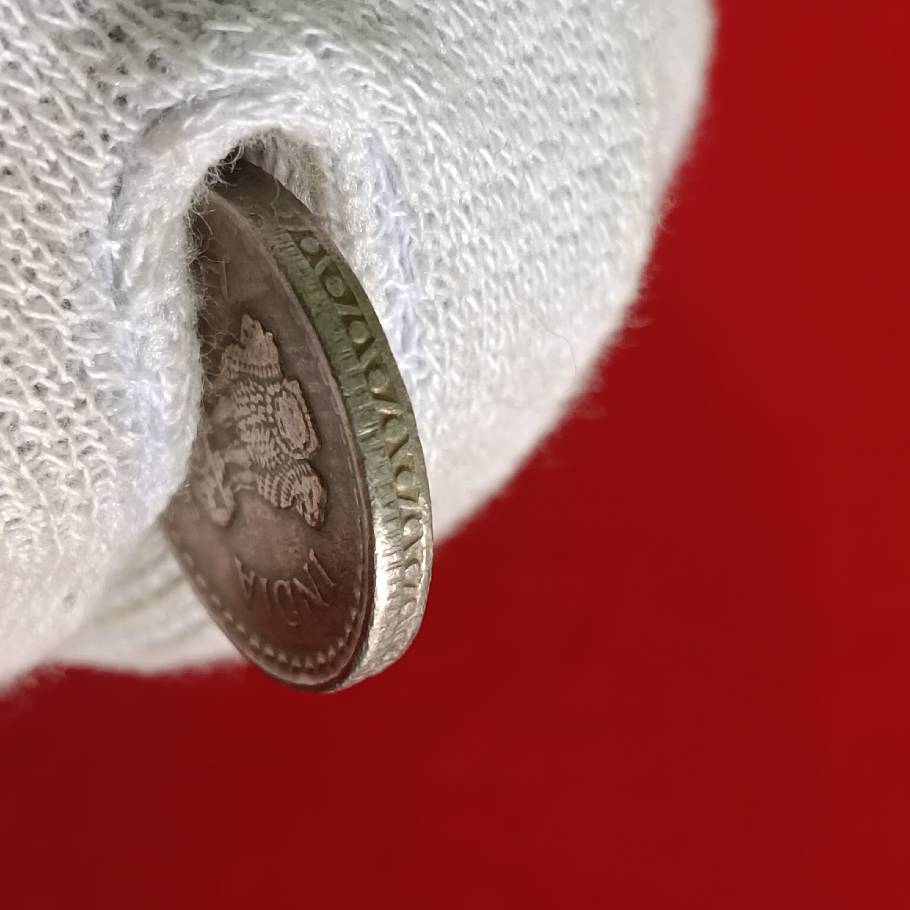 Five Rs Rare Copper Nickel Coin 2004 Year Hyderabad Mint Republic of India 09 - Image 2