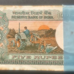 Alternative view of 5 RUPEES TRACTOR ISSUE GOVERNOR MANMOHAN SINGH RARE SERIAL PACKET