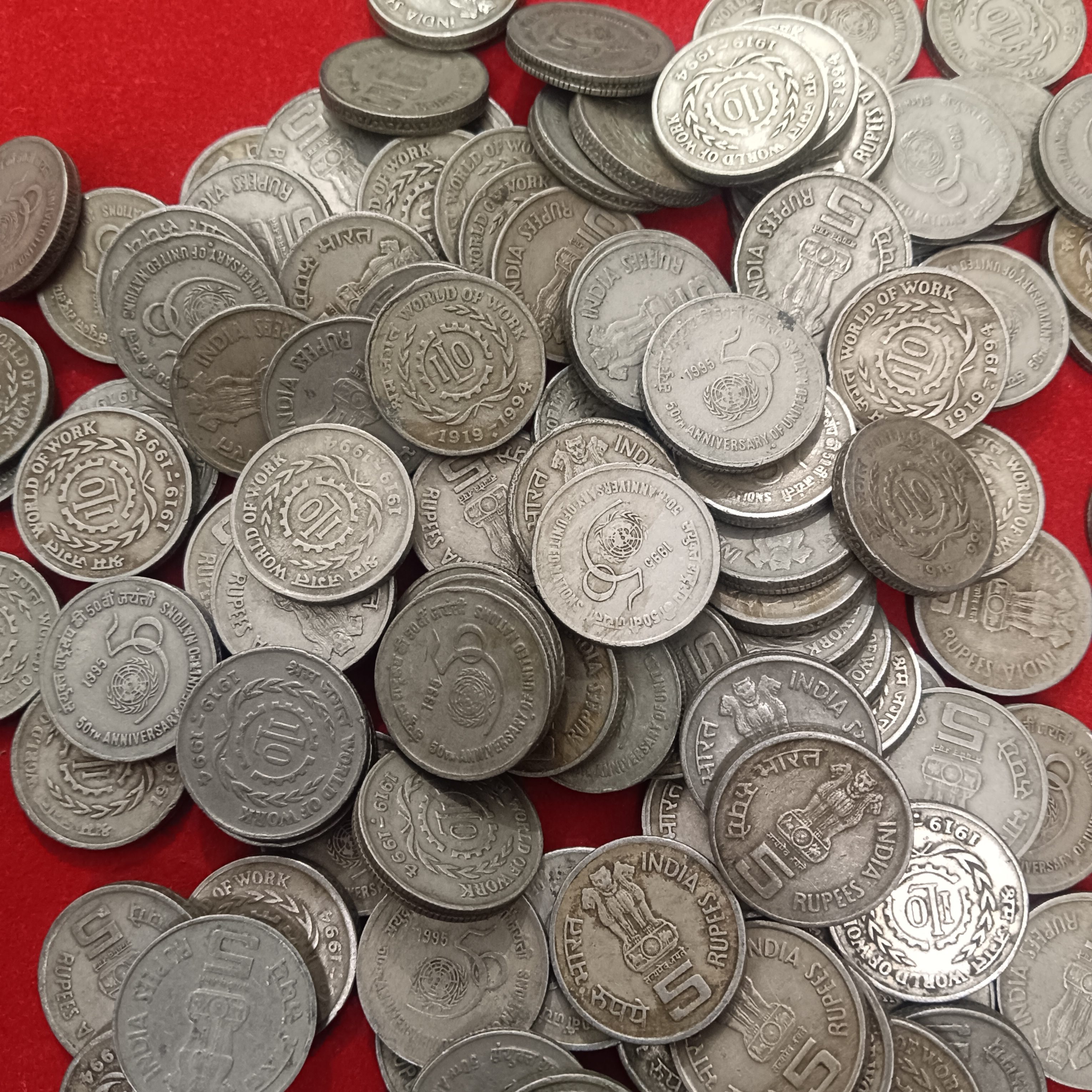 Five Rs Scare Copper Nickel Coins ILO Or United Nations 100 Pcs Given