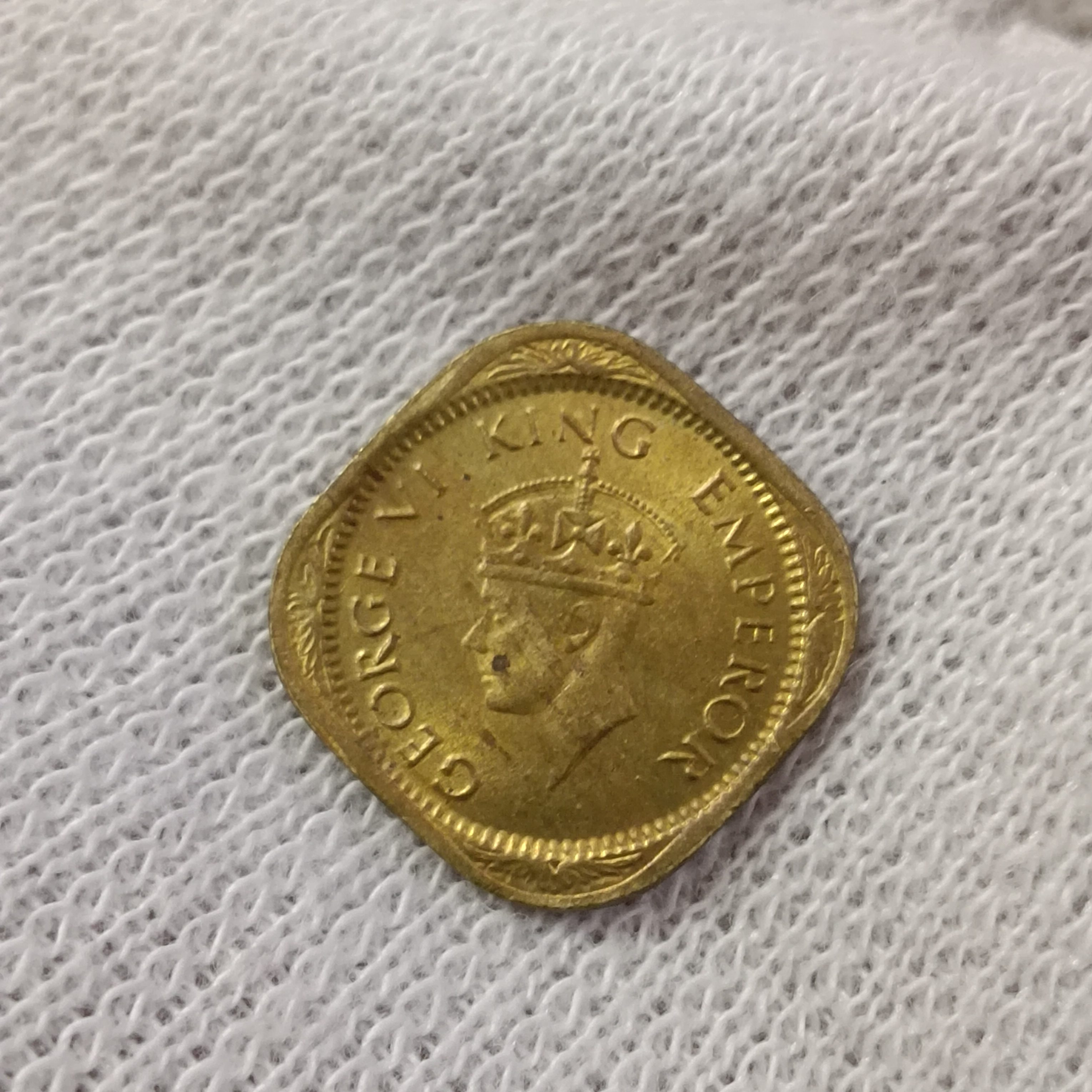 George Vi 1/2 Anna Year 1944 Calcutta Mint UNC Condition - Image 3