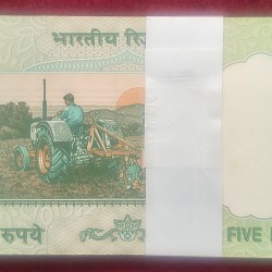 Alternative view of 5 RUPEES GANDHI GOVERNOR BIMAL JALAN GEM UNC SERIAL PACKET WITH FANCY NUMBEE ENING 786