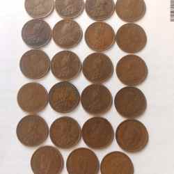 Alternative view of British India Set of 23 pieces of 23 different year King and emperor George v and George vi Condition as per image Same and similar set are available