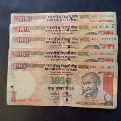 Reserve Bank of India Denominaton 1000₹ note Same and similar set are available