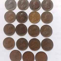 Alternative view of British India Set of 19 pieces of 19 different year King and emperor George v and George vi Condition as per image Same and similar set are available