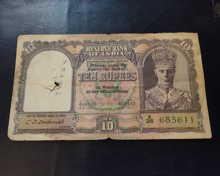 C D Deshmukh Very Rare Signature in 10 Rupees King George VI