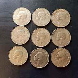 Republic India Denominaton 1 ₹ Metal coper nickel Backside of Jawaharlal Nehru Same and similar set are available