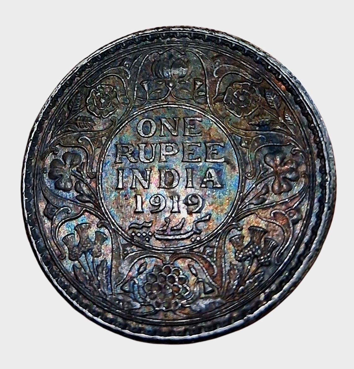 British India Silver Rupee Year 1919 King GEORGE-V in High Collectable Grade with Natural Rainbow Tonnig. - Image 2