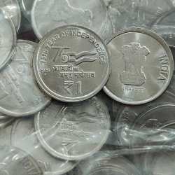 2025 Rare date Azadi ka amrit mahotsav One Ruppes Noida (50 pcs packet) mint pack unc