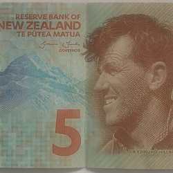 New Zealand 5 Dollar Rare Polymer Note #B2