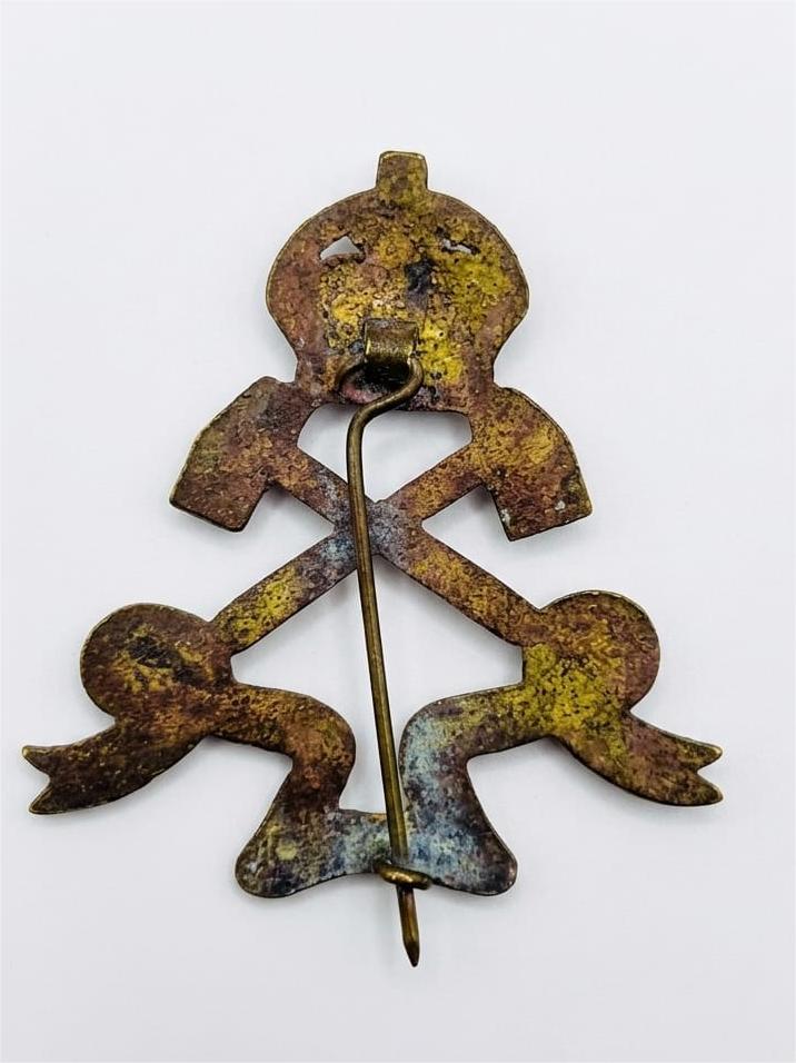 Genuine Indian Army 2nd Bombay Pioneers Cap Badge Maker Marked Medal #AA-53 - Image 2