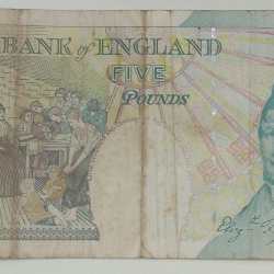 Alternative view of England 5 Pounds (Elizabeth II) Rare Note #B2
