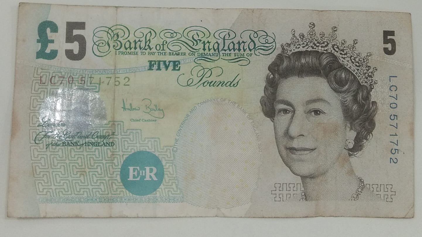 England 5 Pounds (Elizabeth II) Rare Note #B2