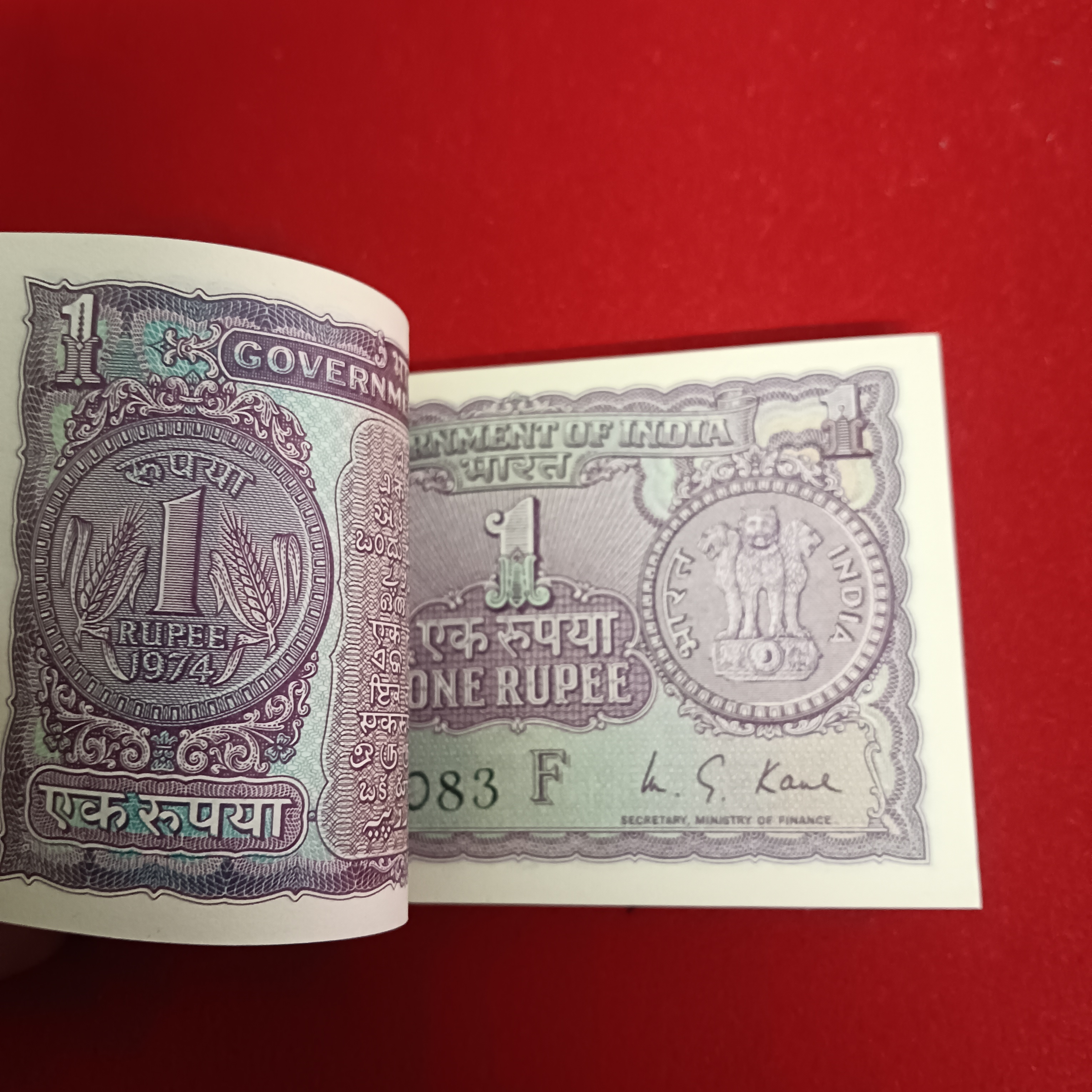 One Rs Rare Big Coin Full Bundle Finance Minister KG Kaul Year 1974 Unc Condition 189001