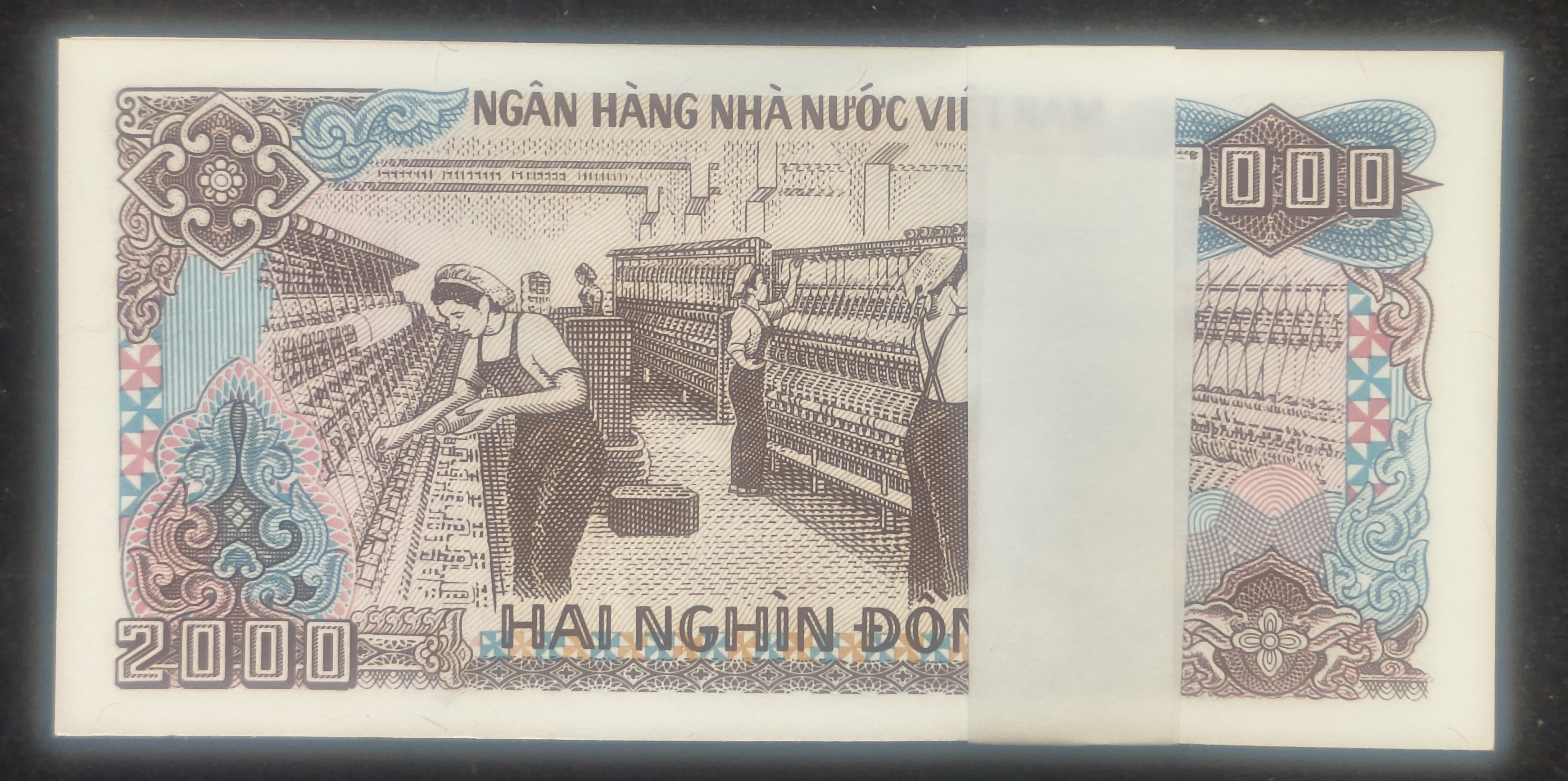 Vietnam 2000 Δα»ng Rare GEM UNC Serial Packet with Fancy Number Ending 786
