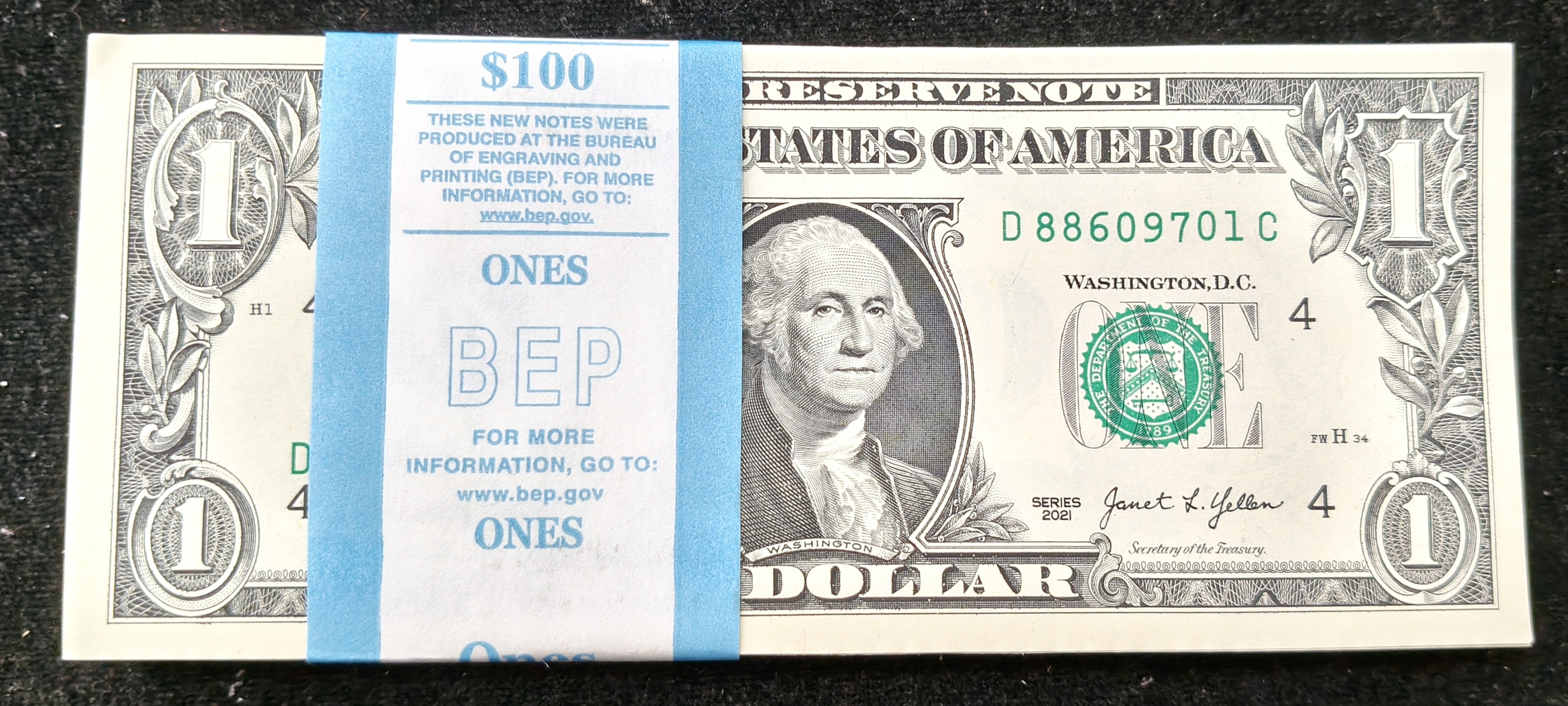 1 Dollar Rare GEM UNC Serial Packet with Fancy Number Ending 786