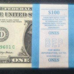 1 Dollar Rare GEM UNC Serial Packet