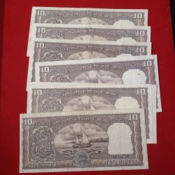 Alternative view of Ten Rs Black Boat Notes Good Condition Governor IG Patel 14 Pcs Given Sku 05